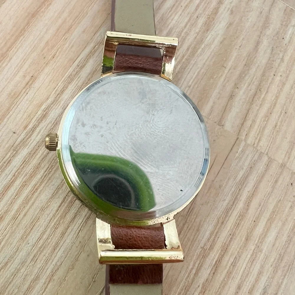 Unbranded ladies nautical gold tone fashion watch NEW BATTERY